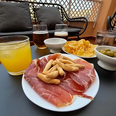 Piso Centrico Con Parking Privado Y Terraza Super 公寓
